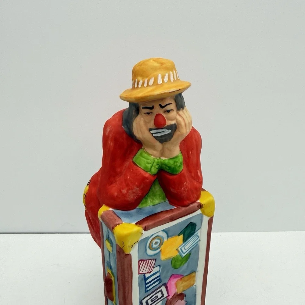 Vintage Emmett Kelly Jr. Sad Clown Figurine by Flambro Colorful Trunk 8
